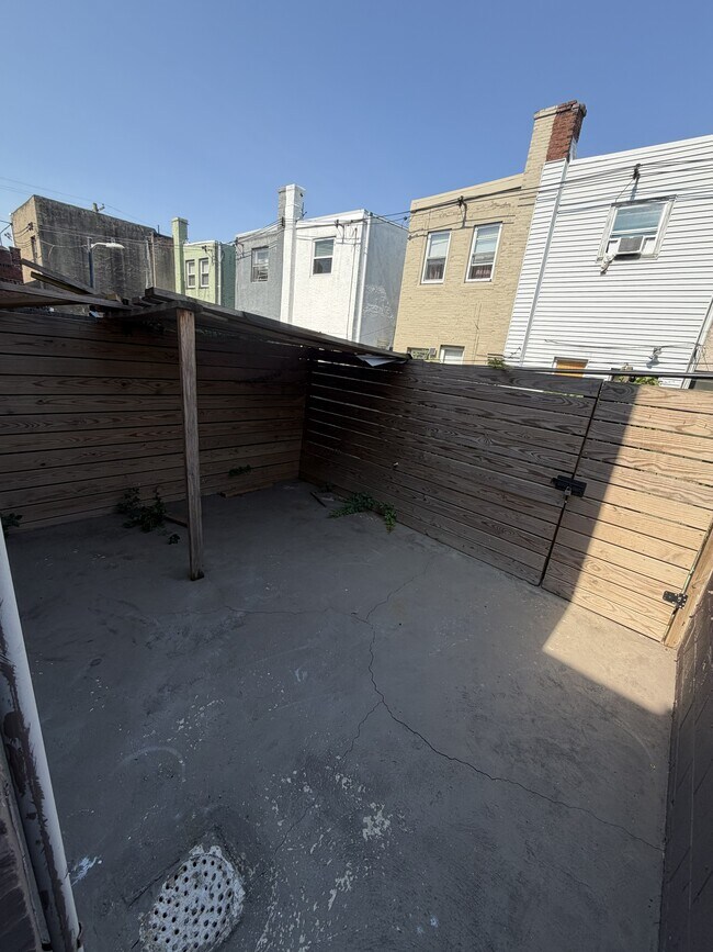 Building Photo - 1542 S Marston St