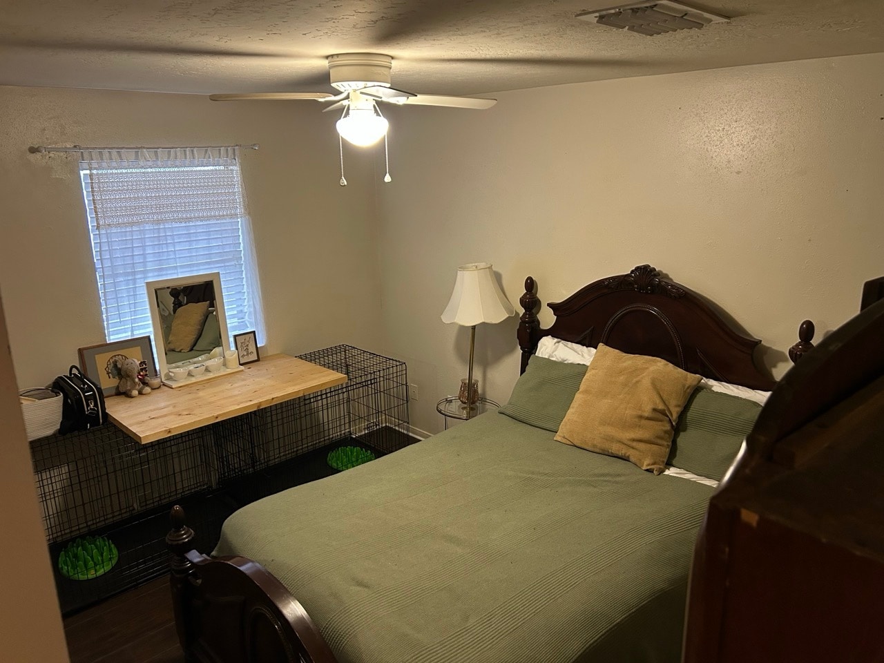 bedroom 1 - master - 702 Cross Timbers Dr