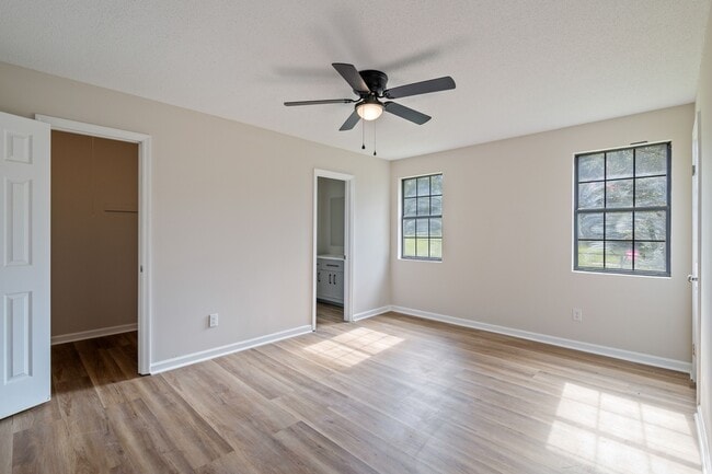 Building Photo - 3919 Wexford Ct
