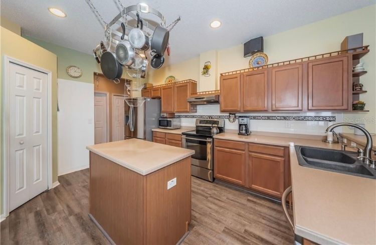 Building Photo - 2647 Wood Pointe Dr