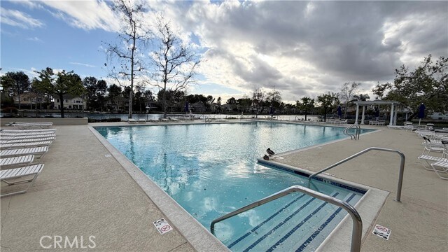 Building Photo - 2 Eastwind Dr