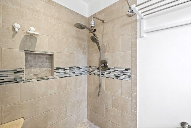 Building Photo - 1912 Bunnell Ct