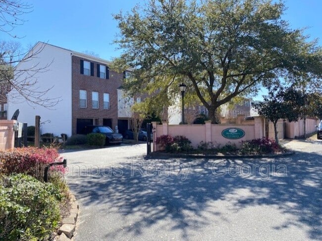 Building Photo - 301 Station Trl