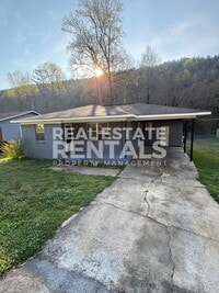 Building Photo - 1207 Brookside Dr