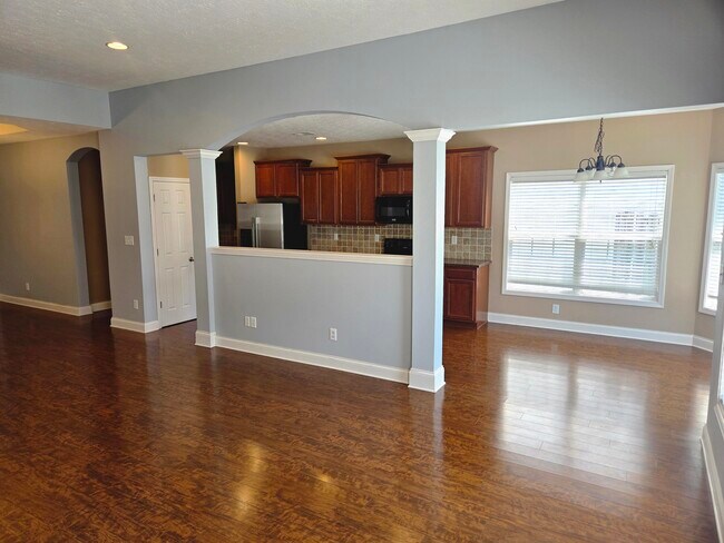 Building Photo - 4636 Marcus Trail