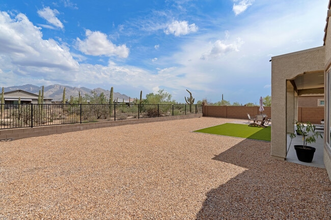 Building Photo - 2543 W Plateau Rdg Dr