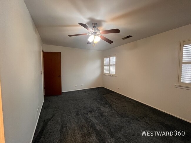 Building Photo - 1587 Stonehill Ct