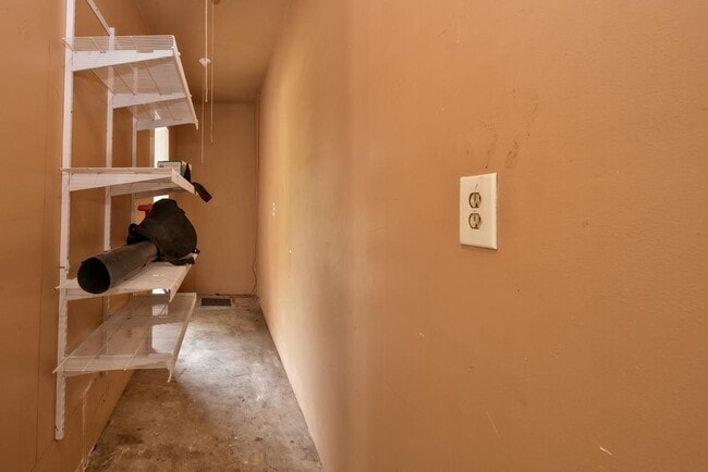 Building Photo - 2598 Cedar Ridge Dr