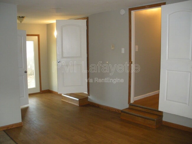 Building Photo - 60 Vicksburg Ln