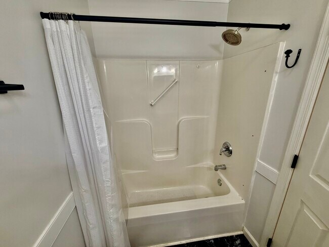 Building Photo - 60 Jetta Cir