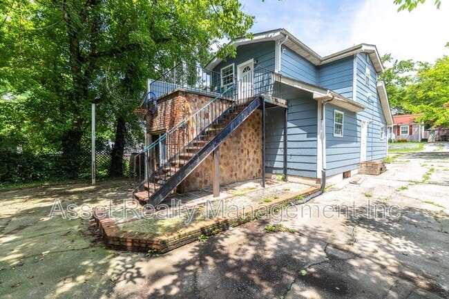 Building Photo - 204 Wynn Ave
