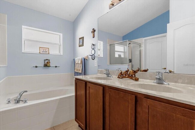 Building Photo - 14617 Keelford Way
