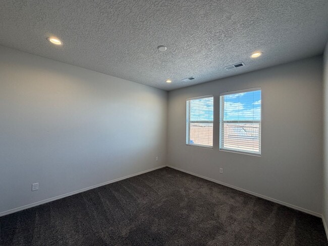 Building Photo - 1504 Alto Colores St NW