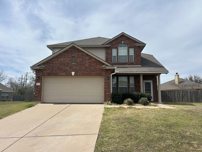 Building Photo - Spacious Midway ISD Home