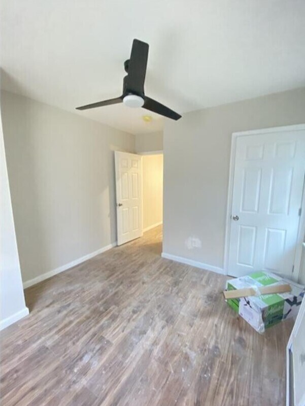 Building Photo - 4327 Reno St