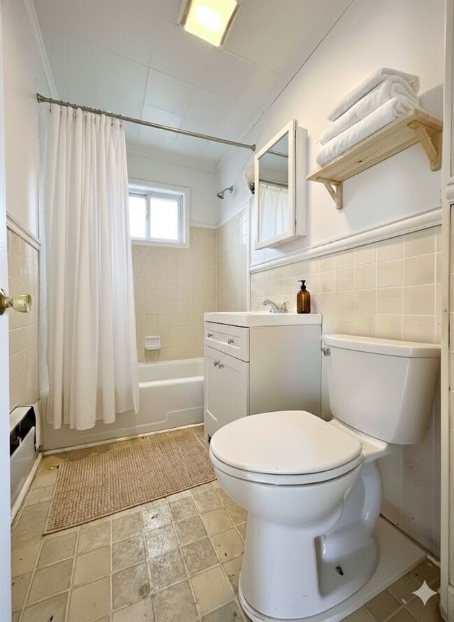 Building Photo - 21-27 Clare St, Lowell