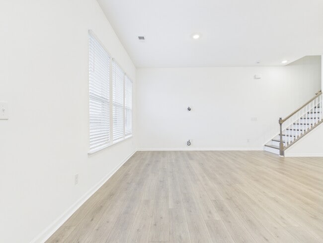 Building Photo - 5511 Wolfpack Aly