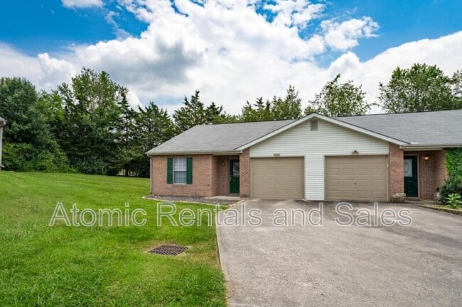 Building Photo - 322 Hawthorne Oaks Way