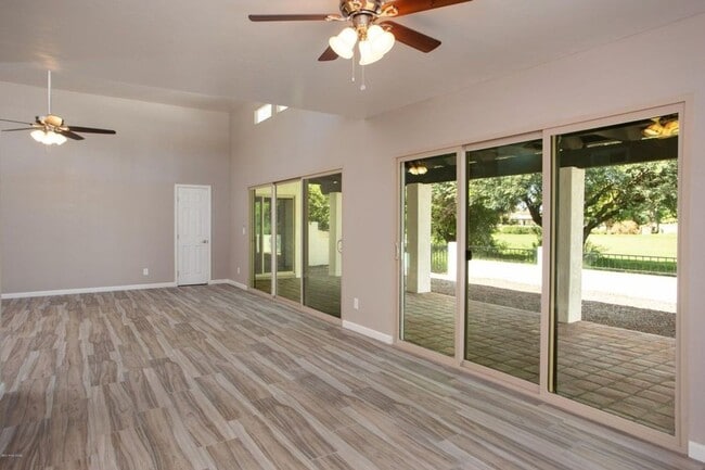 Building Photo - 1383 N Calle Hermosa