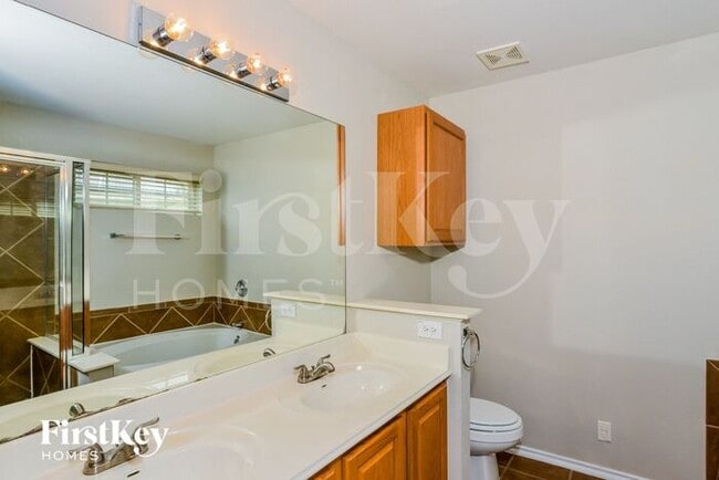 Building Photo - 13701 Laramie Hill