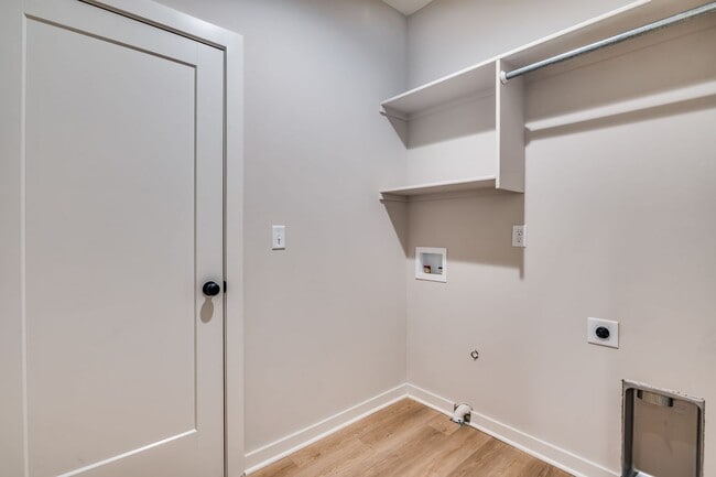 Building Photo - Area151-Kingston Plan