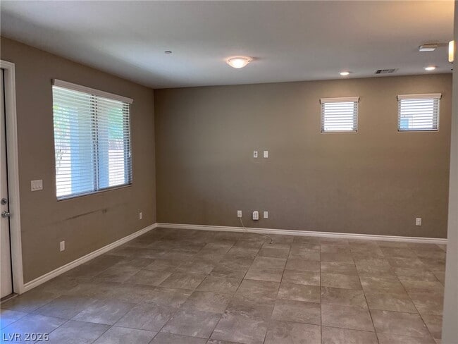 Building Photo - 901 Bluebell Brook St