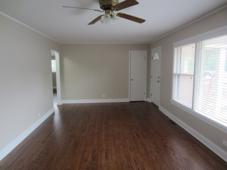 Building Photo - 111 S Lorraine Rd