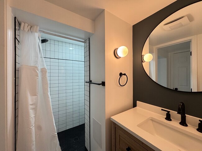 Building Photo - 3465 McShane Way