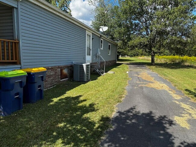 Building Photo - A Great Property In Cabot Waiting For You to Call It Home!