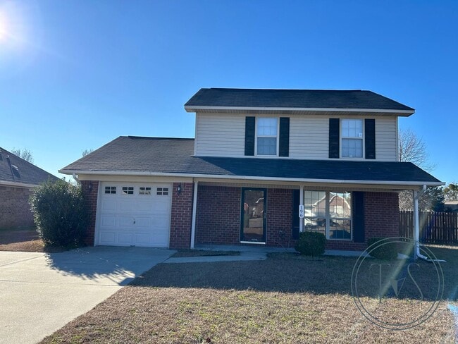 Building Photo - MOVE-IN SPECIAL: $500 OFF 1st MONTH'S RENT!**