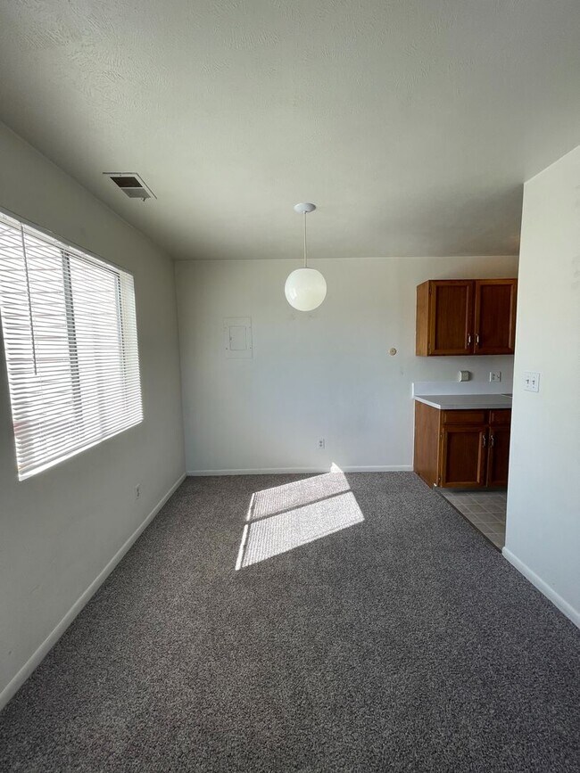 Building Photo - 2bed/1bath Condo in North Boulder!