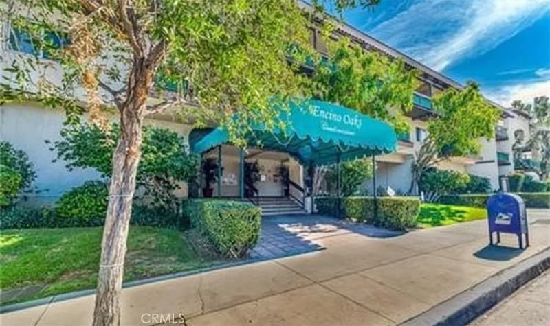 Building Photo - 5460 White Oak Ave