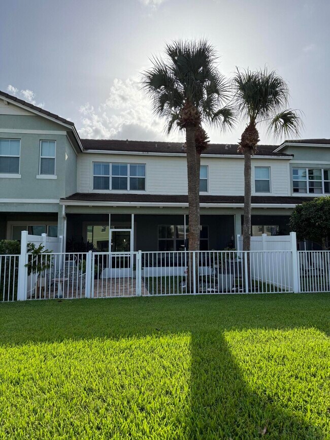 Building Photo - 56 Sabal Ct