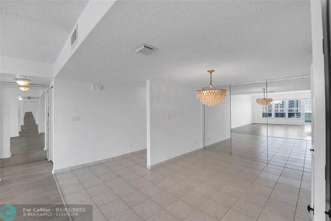 Building Photo - 3500 Galt Ocean Dr