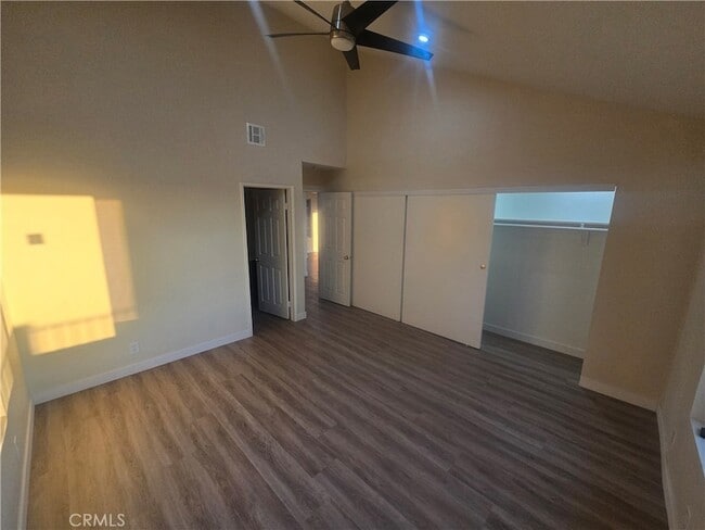 Building Photo - 19637 Vista Hermosa Dr