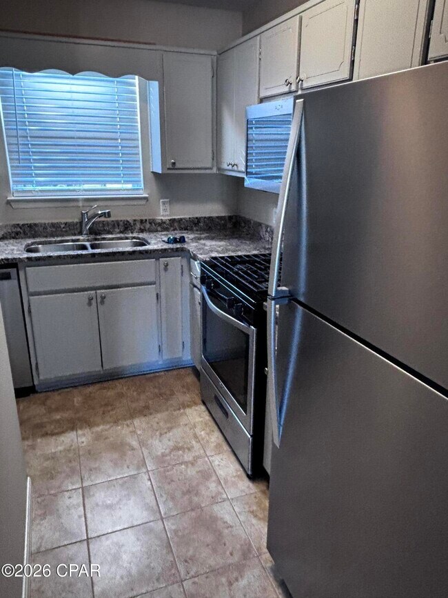 Building Photo - 6588 Harbour Blvd