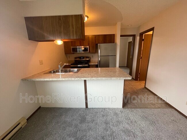 Primary Photo - 1345 S 2nd St W