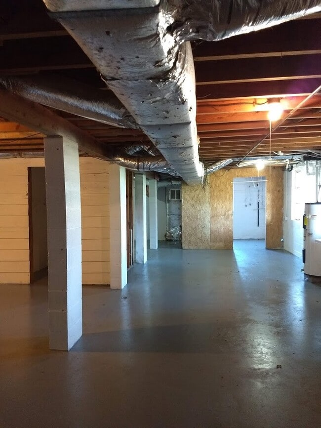 Building Photo - 1164 Bowman Loop