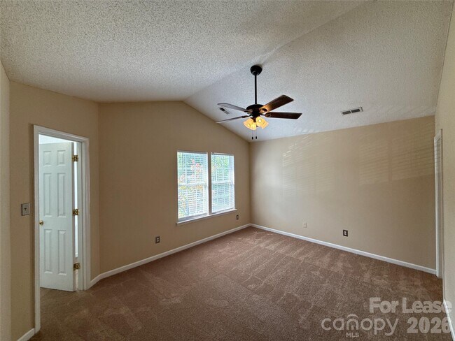 Building Photo - 3402 Southern Ginger Dr