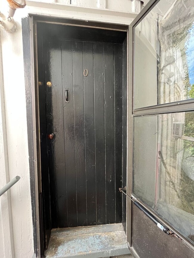 Building Photo - 37 Smith Street