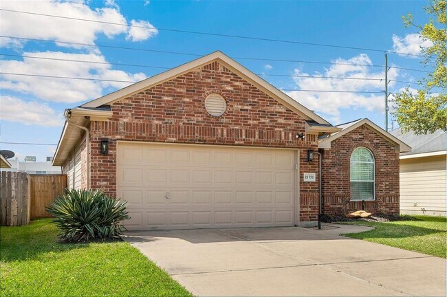 Building Photo - 21731 Sierra Long Dr