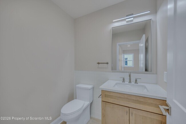 Building Photo - 111 S Blakely St
