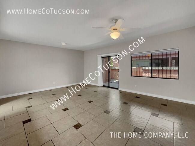 Building Photo - 253 E Ponderosa St