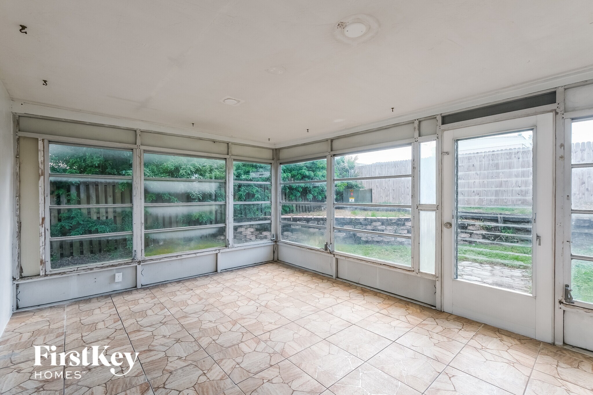 Building Photo - 9021 St Clair Ln