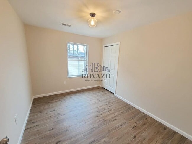 Building Photo - 197 N 11th St