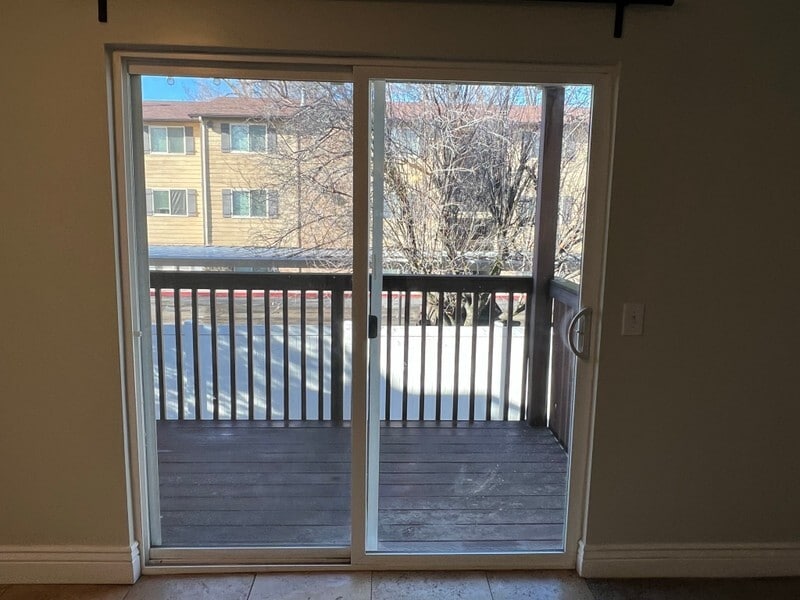 Building Photo - 893 Arnecia Ct