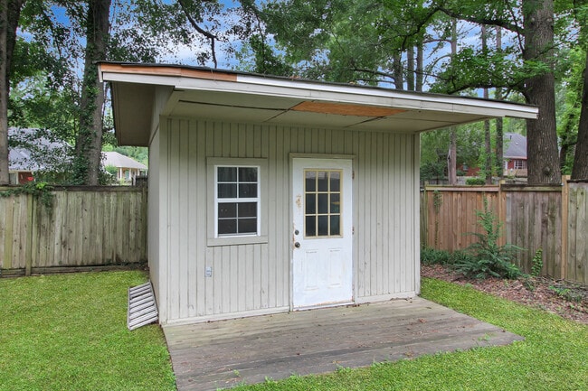Building Photo - 114 Trace Ridge Dr