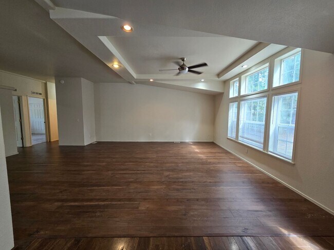 Building Photo - 4161 W Foothill Dr