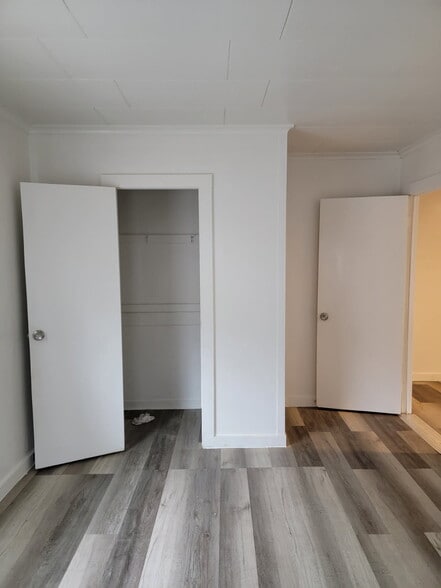 Closet Bedroom # 2 - 681 SW Levens St
