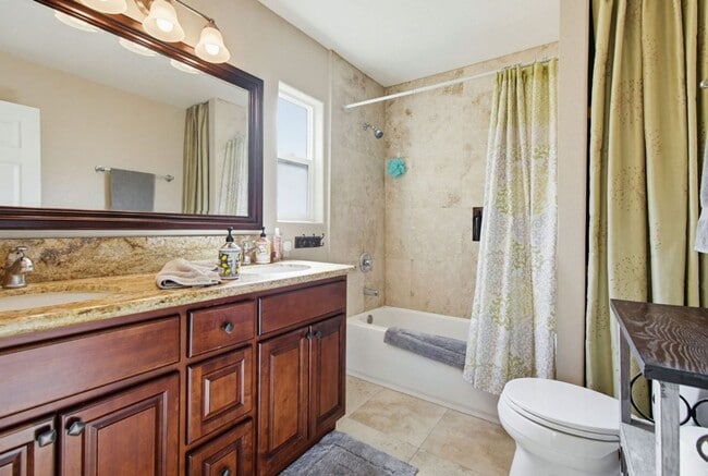 Building Photo - Beautifully Maintained Single-Level Home in La Mesa — 3 Bed / 2 Bath | 1,627 Sq Ft